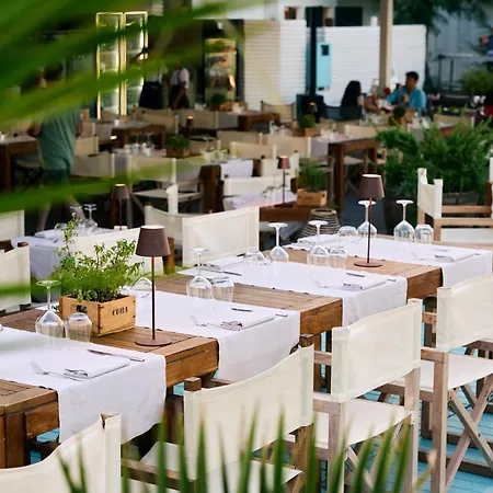 里贾纳别墅 - 玛瑞皮呐塔度假村 4*